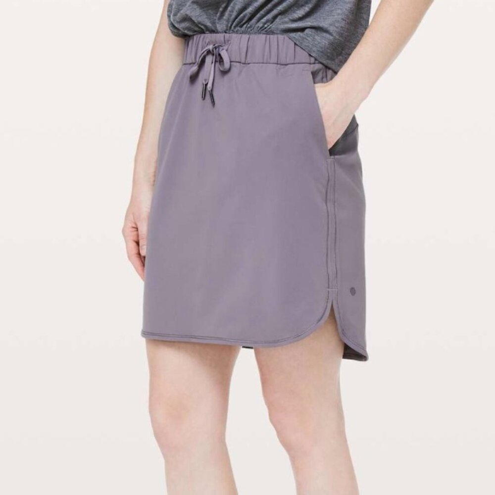 EUC Lululemon On The Fly Skirt *21" Size 4 Magnum